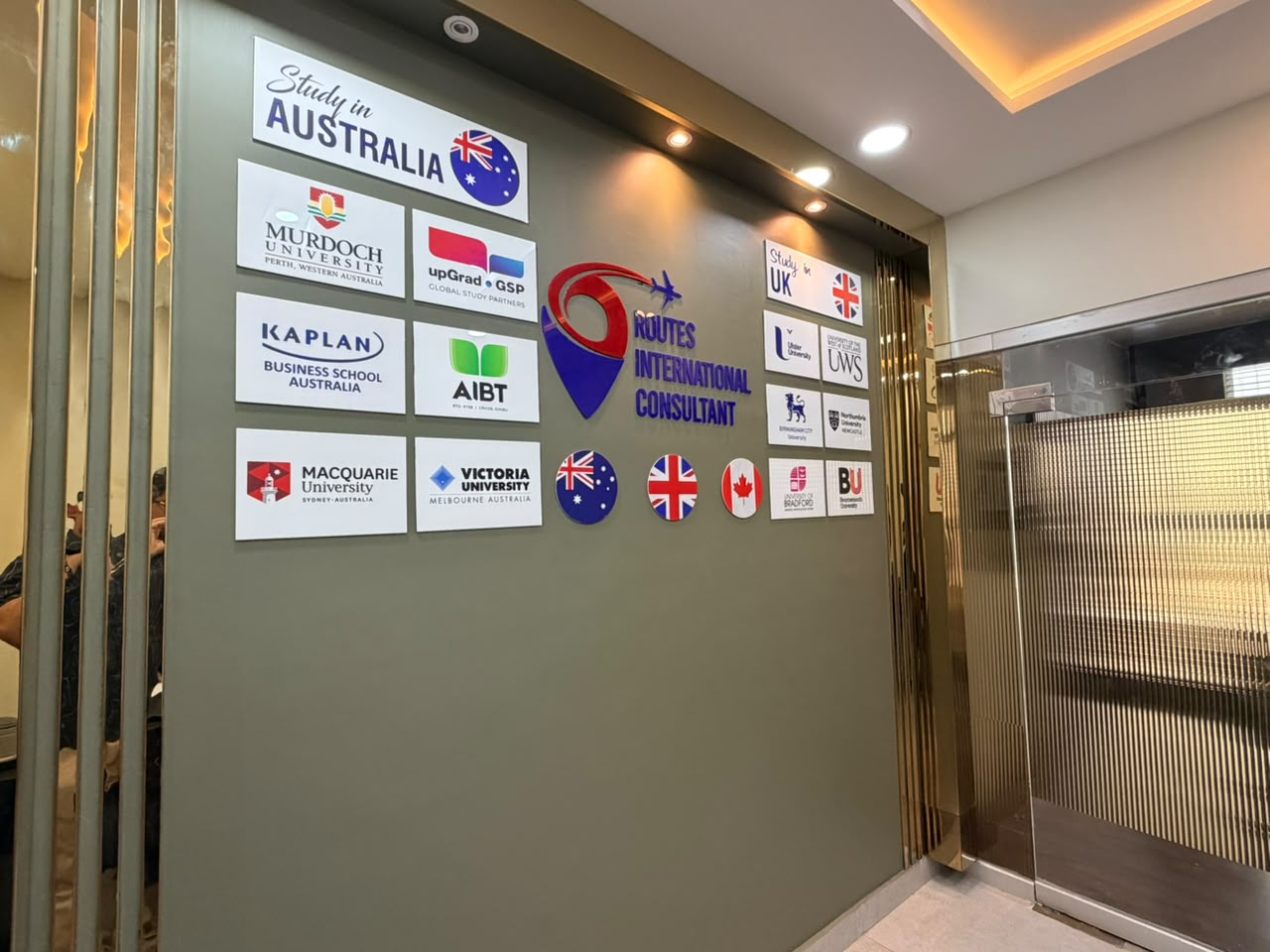 Routes International Consultant Office Interior