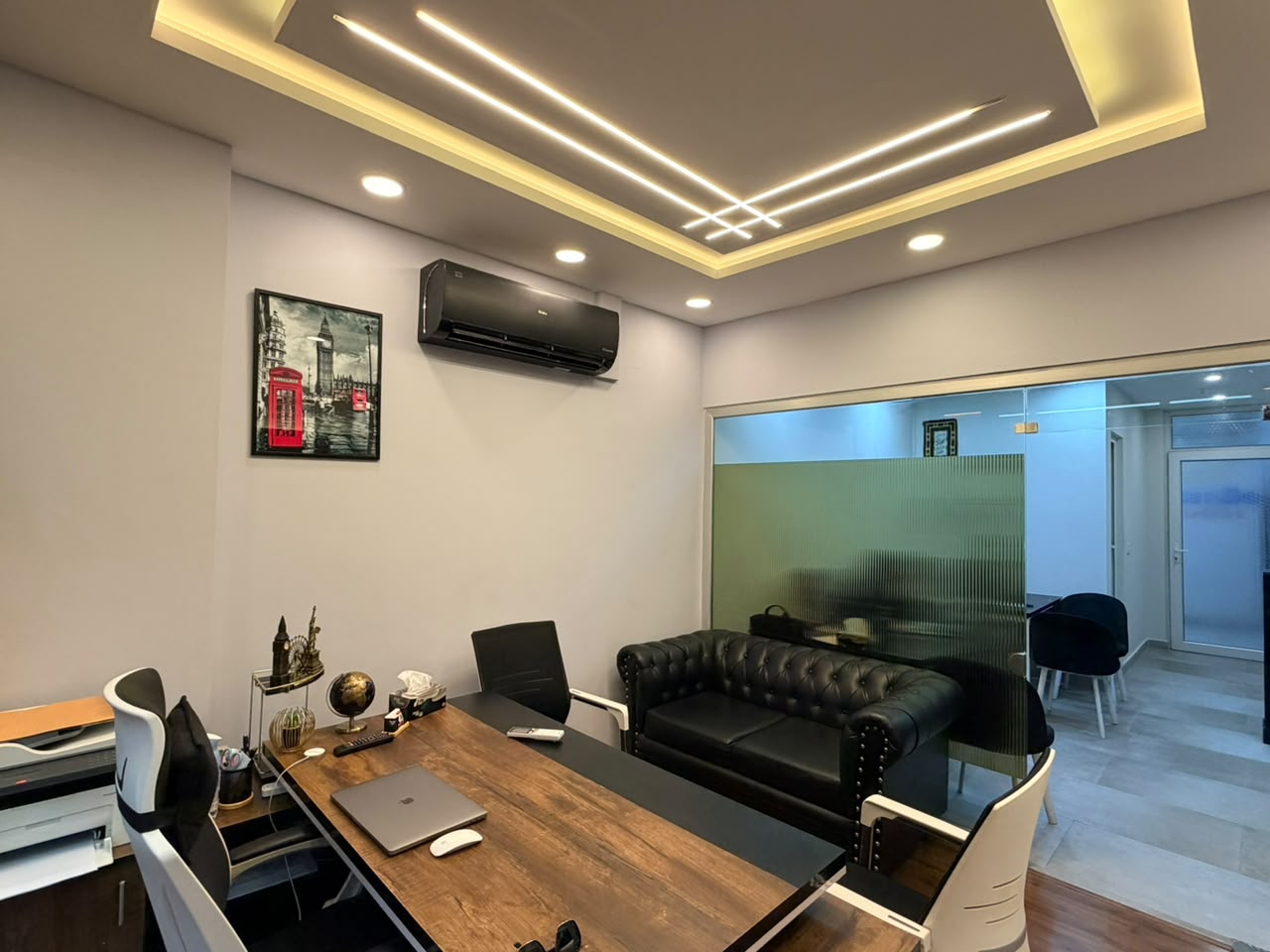 Routes International Consultant Consultation Room